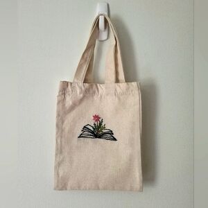 Handmade Floral Embroidered Canvas Tote Bag - Cream